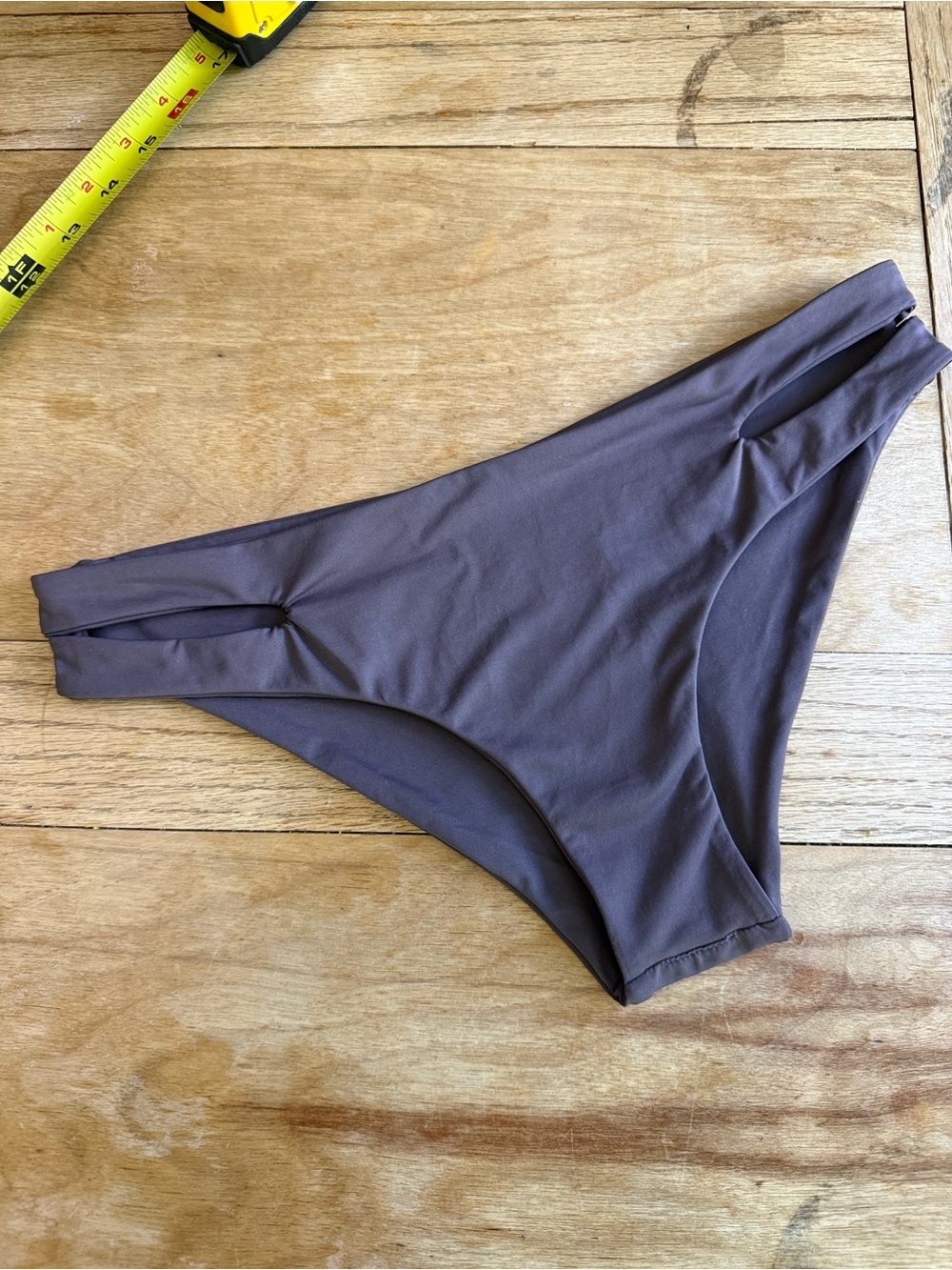 NWOT L*Space Low Rise, Classic Estella Bikini Bottoms. Plum. M